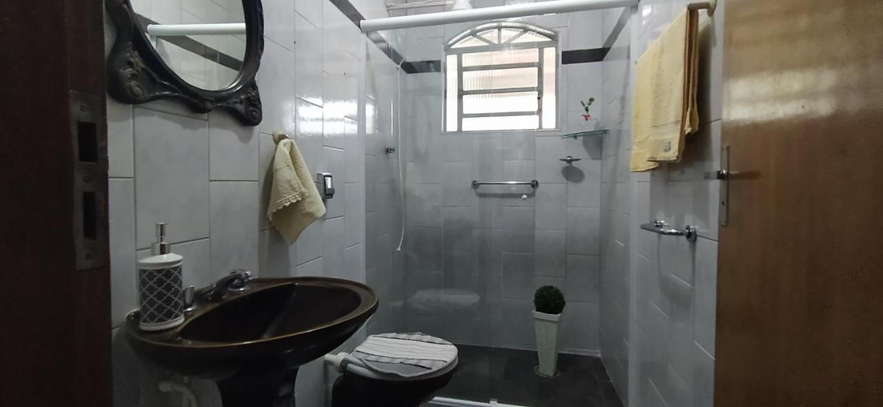 Paraiso Aconchegante Casa Espacosa E Muito Verde คารากัวตาตูบา ภายนอก รูปภาพ