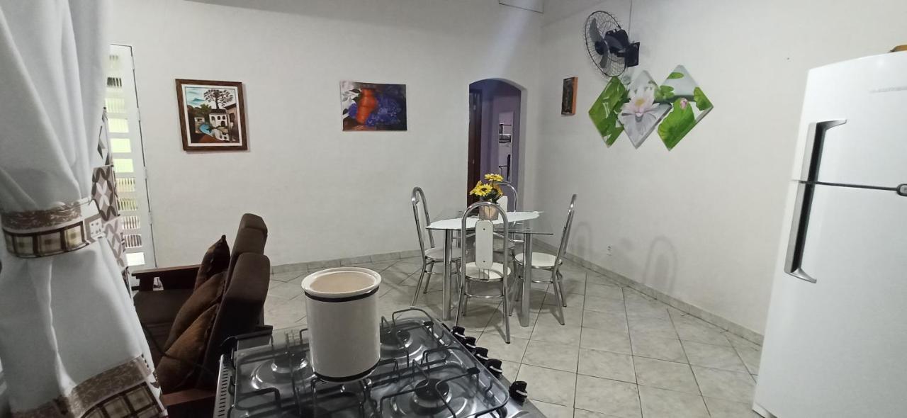 Paraiso Aconchegante Casa Espacosa E Muito Verde คารากัวตาตูบา ภายนอก รูปภาพ
