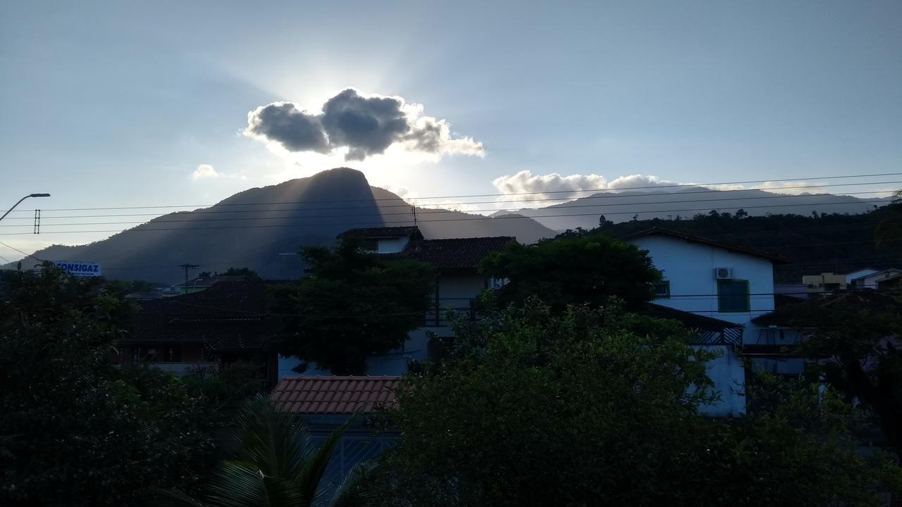 Paraiso Aconchegante Casa Espacosa E Muito Verde คารากัวตาตูบา ภายนอก รูปภาพ