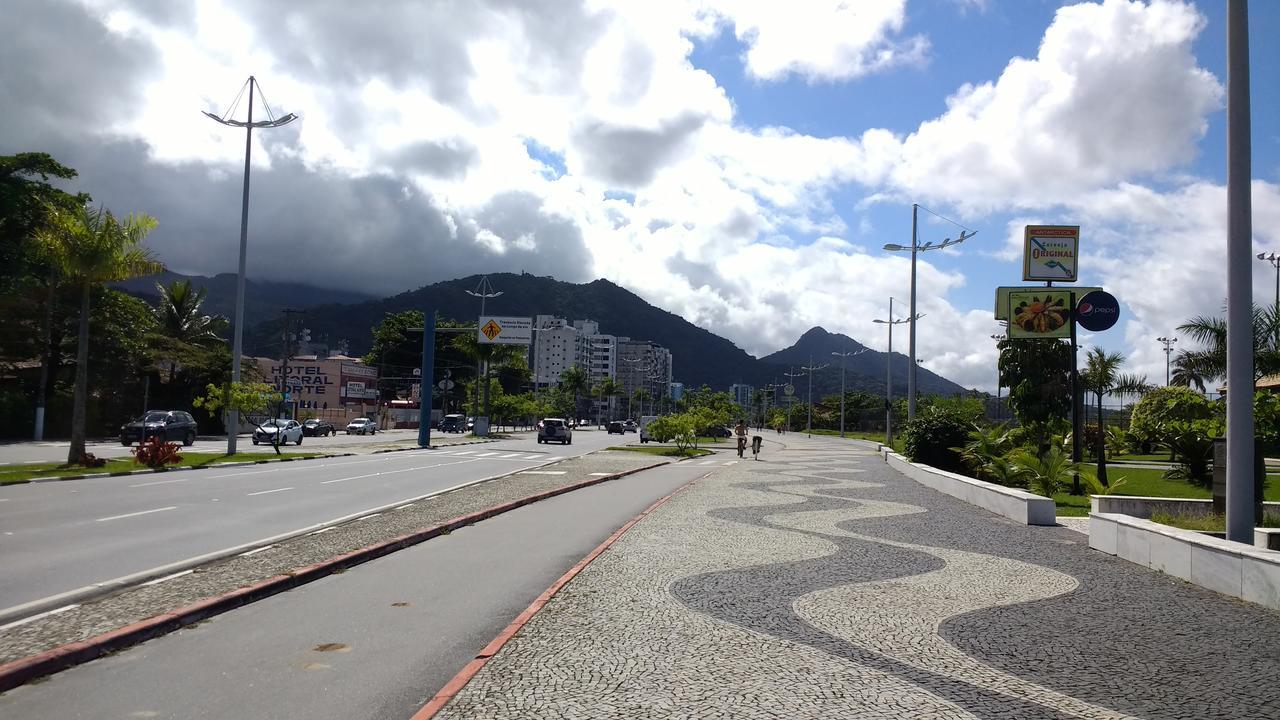 Paraiso Aconchegante Casa Espacosa E Muito Verde คารากัวตาตูบา ภายนอก รูปภาพ