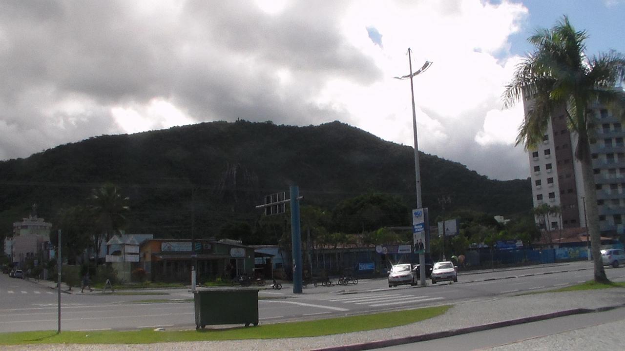 Paraiso Aconchegante Casa Espacosa E Muito Verde คารากัวตาตูบา ภายนอก รูปภาพ